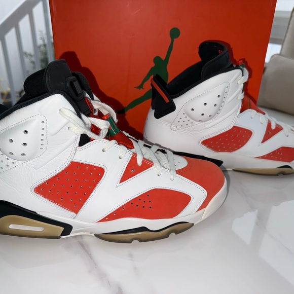Authentic:Jordan’s retro 6s Gatorade edition. White/orange/cream - Picture 7 of 10